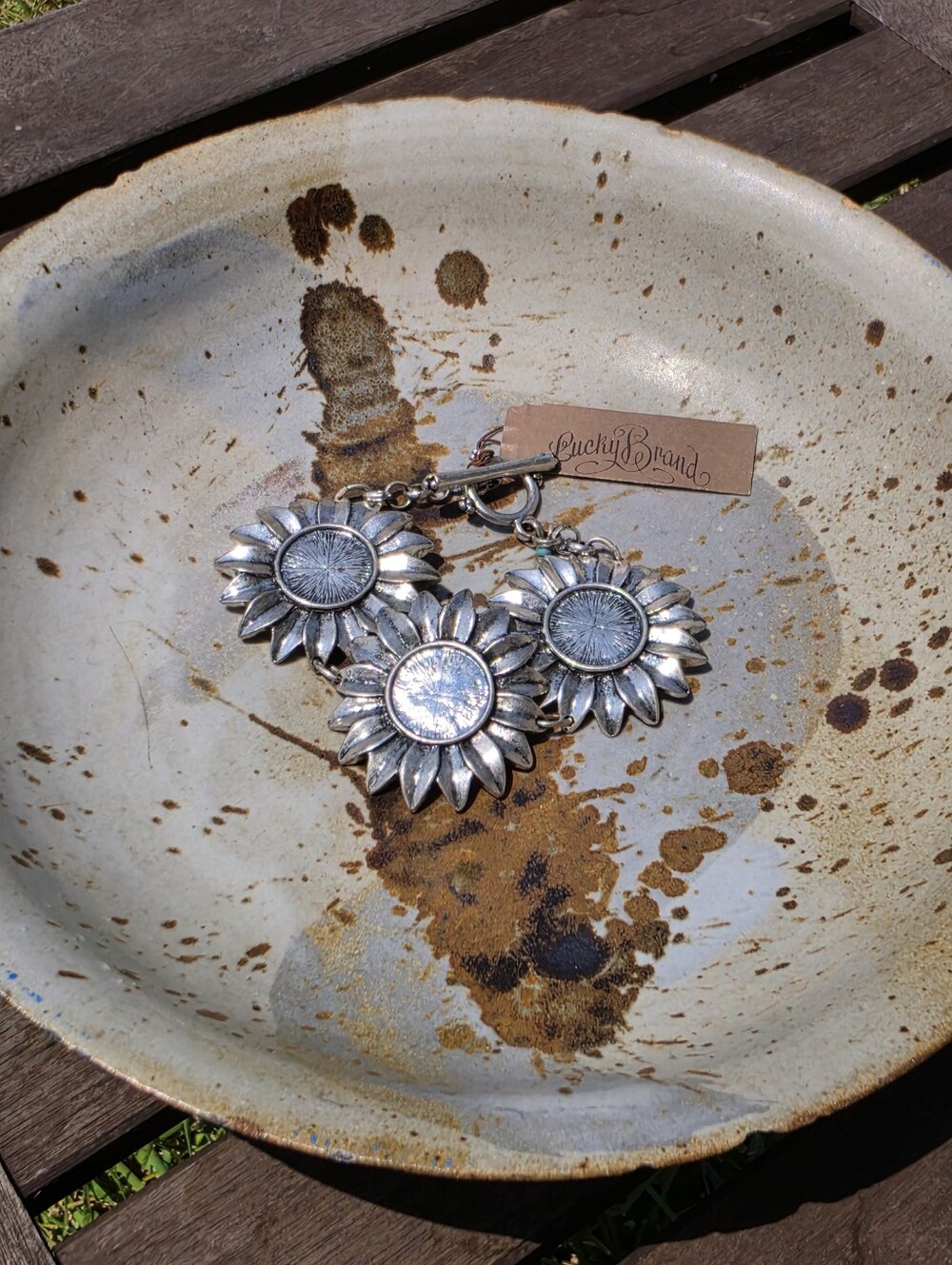 NEW Lucky Brand Silvertone Sunflower Bracelet - Picture 2 of 5